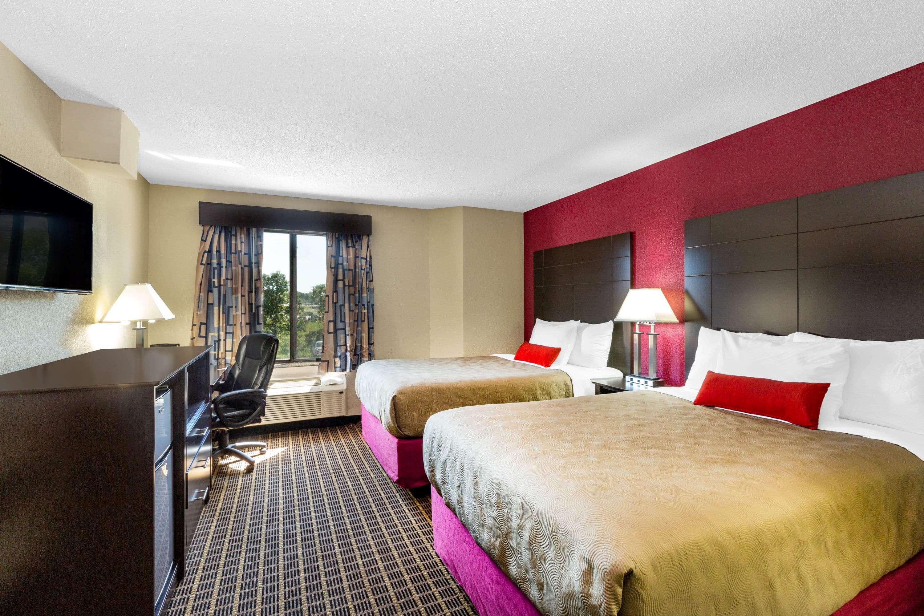 Baymont Inn & Suites By Wyndham Mukwonago Eksteriør bilde